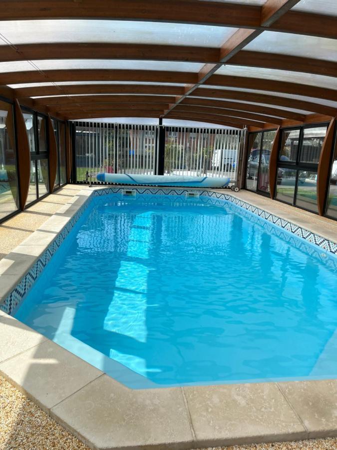 Gite Avec Piscine Lestrem Екстер'єр фото